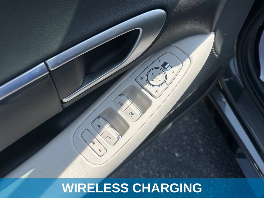 Used 2025 Hyundai Sonata SEL FWD image 15