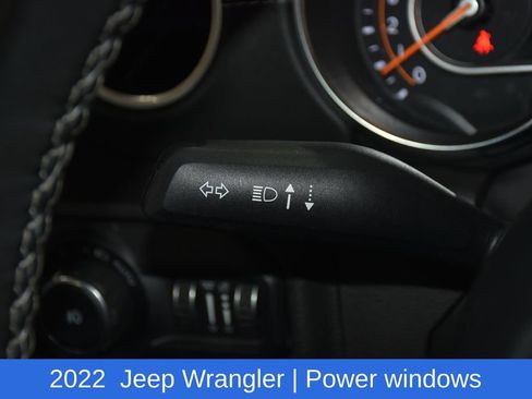 Used 2022 Jeep Wrangler Unlimited Sahara w/ LED Lighting Group AWD/4WD image 12