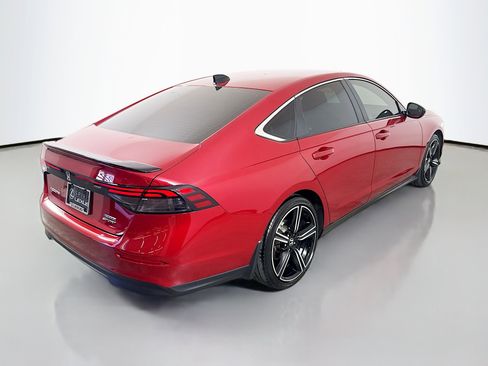 Used 2024 Honda Accord Sport image 7