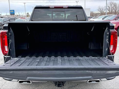 Used 2024 GMC Sierra 1500 SLT w/ SLT Premium Plus Package image 7