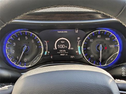 Certified 2024 Chrysler Pacifica Limited image 27