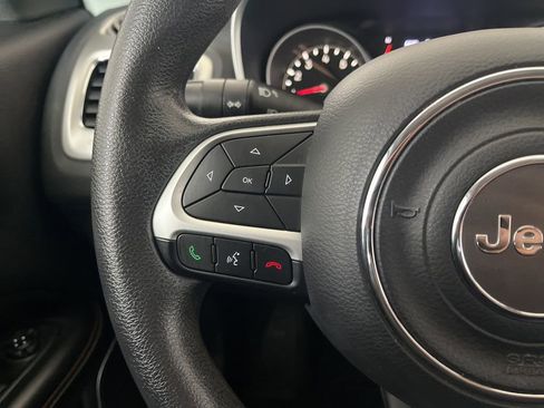Used 2018 Jeep Compass Sport FWD image 60