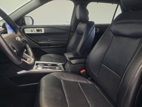 Used 2020 Ford Explorer Limited AWD/4WD image 17