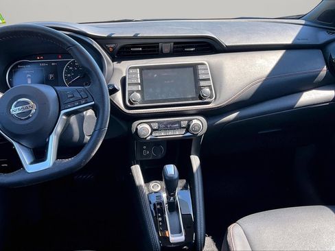 Used 2020 Nissan Kicks SR w/ SR Premium Package FWD image 5
