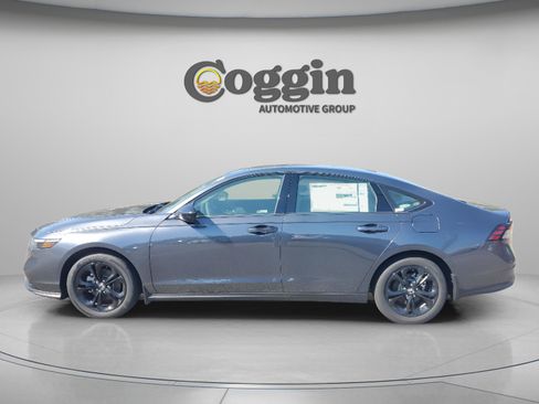 New 2025 Honda Accord SE image 3