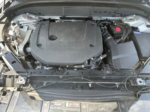 Certified 2022 Volvo XC60 B6 Inscription w/ Advanced Package AWD/4WD image 34