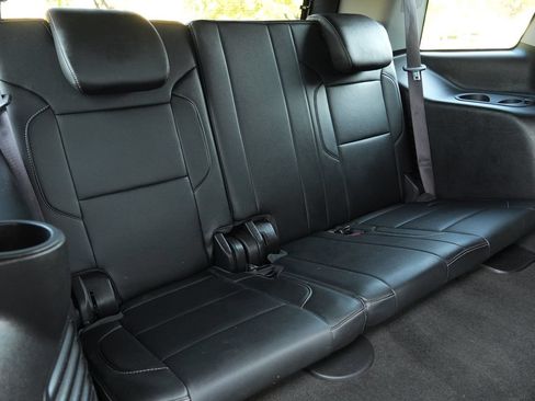 Used 2017 Chevrolet Tahoe LT w/ Luxury Package RWD image 13