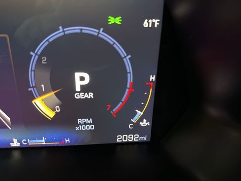 Used 2025 Chevrolet Colorado Z71 w/ Midnight Edition image 27