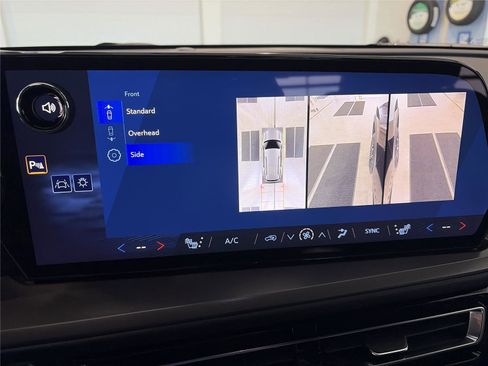 New 2026 Chevrolet Traverse LT w/ Midnight/Sport Edition image 23