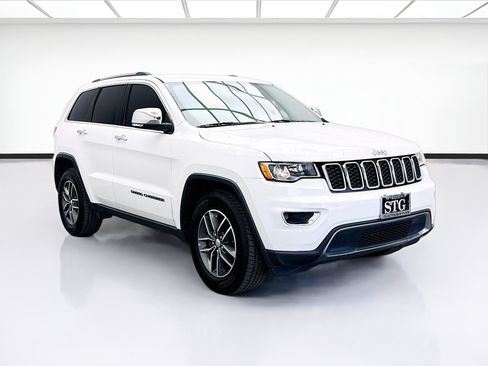 Used 2018 Jeep Grand Cherokee Limited RWD image 3