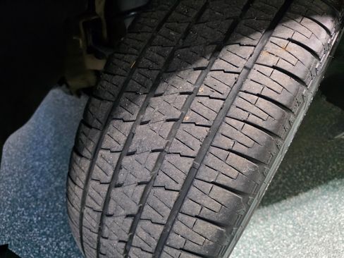 Used 2017 GMC Yukon Denali w/ Open Road Package image 13