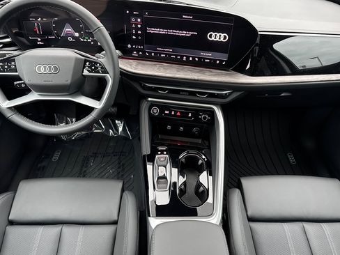 New 2025 Audi Q5 Premium Plus image 12