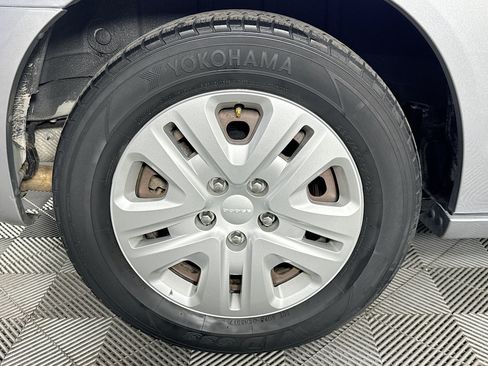 Used 2018 Dodge Grand Caravan SE w/ UConnect Hands-Free Group FWD image 54