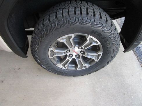 New 2026 GMC Sierra 1500 Pro w/ Pro Value Package image 9