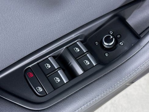 Used 2019 Audi A5 2.0T Premium Plus w/ Premium Plus image 18