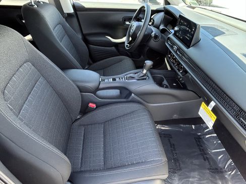 New 2027 Honda HR-V LX image 9