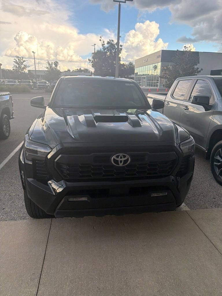 Used 2025 Toyota Tacoma TRD Sport RWD image 2