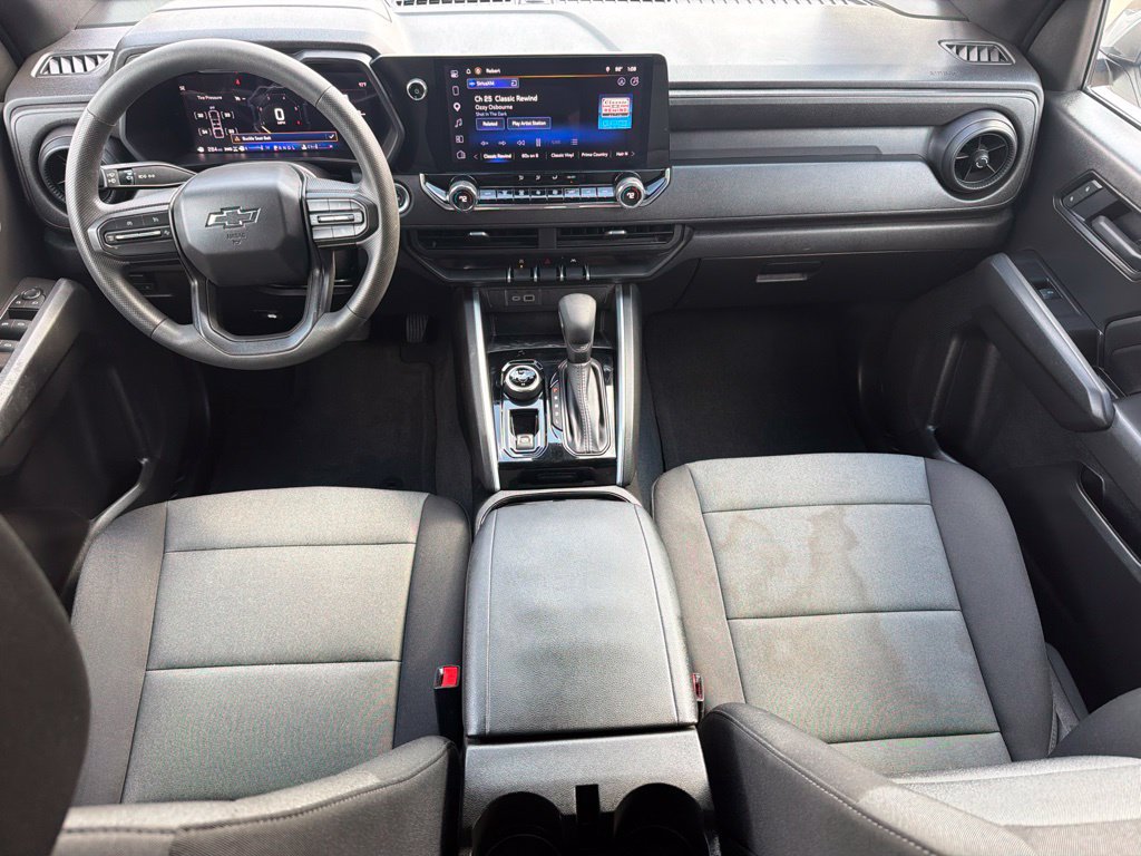 Used 2025 Chevrolet Colorado Trail Boss AWD/4WD image 18