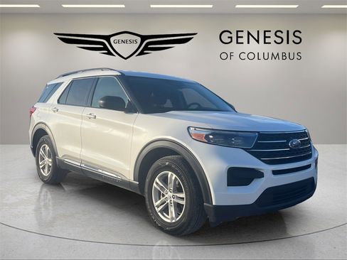 Used 2022 Ford Explorer XLT image 7