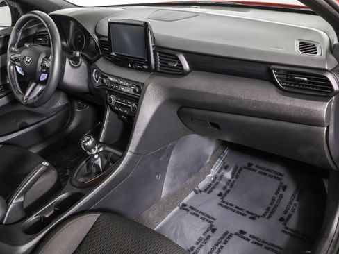Used 2020 Hyundai Veloster N image 39