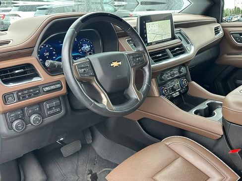 Used 2024 Chevrolet Tahoe High Country w/ Advanced Technology Package AWD/4WD image 16