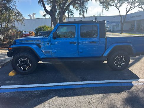 Used 2021 Jeep Gladiator Sport image 11