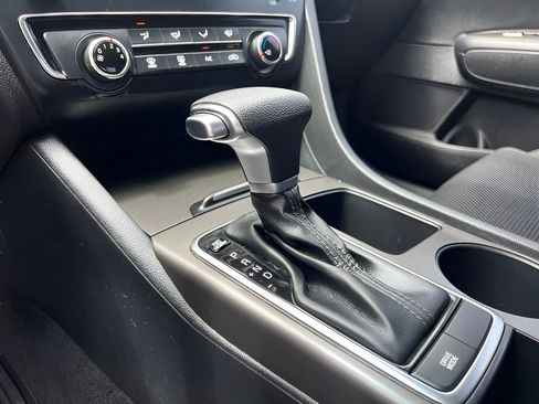 Used 2020 Kia Optima LX FWD image 50