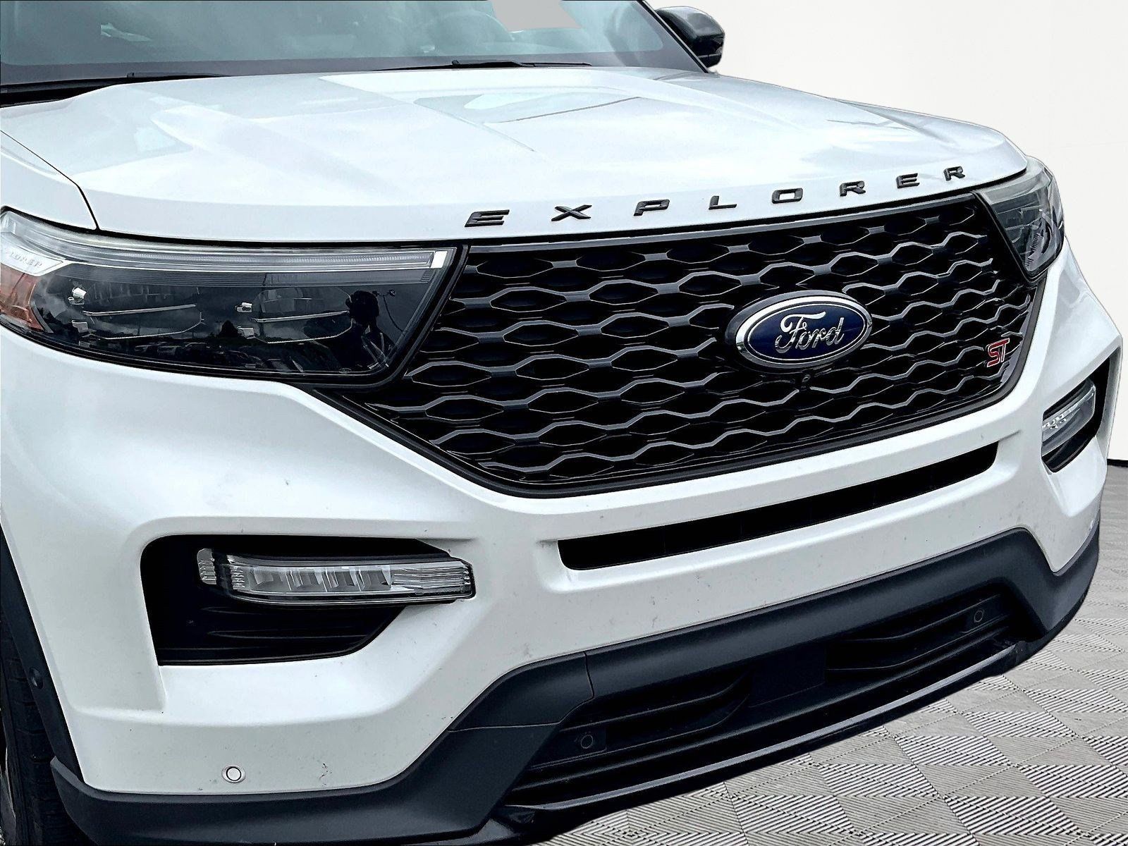 Used 2020 Ford Explorer ST w/ Premium Technology Package AWD/4WD image 34
