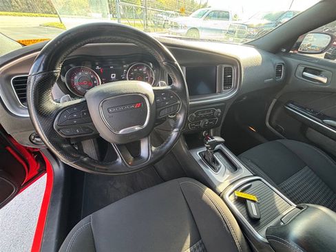 Used 2022 Dodge Charger GT image 9