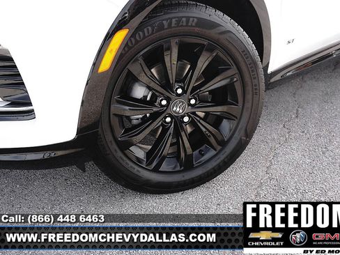 New 2026 Buick Envista Sport Touring image 9