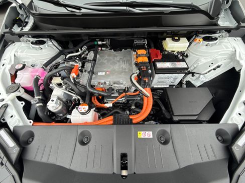 New 2026 Toyota C-HR AWD/4WD image 7