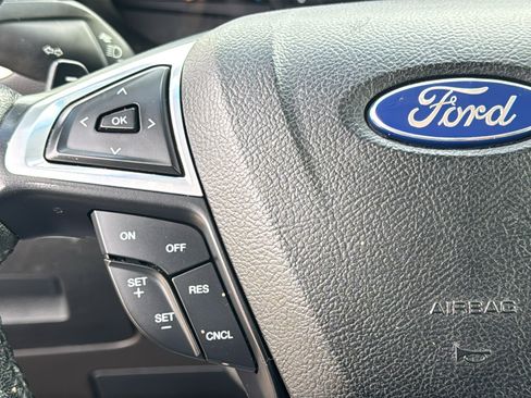 Used 2016 Ford Edge SEL w/ Equipment Group 201A image 22