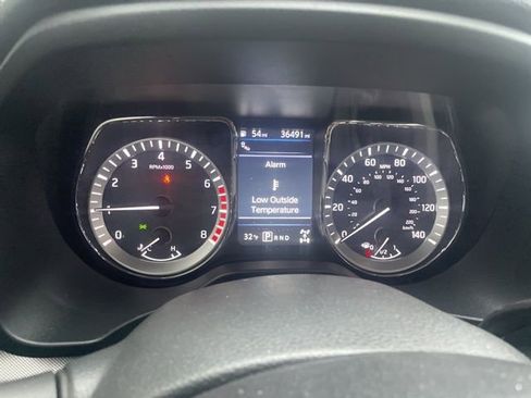 Used 2019 Nissan Titan PRO-4X w/ Pro-4x Convenience Package image 15