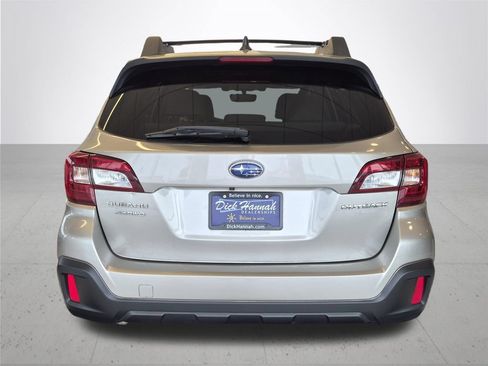 Used 2019 Subaru Outback 2.5i Premium AWD/4WD image 8