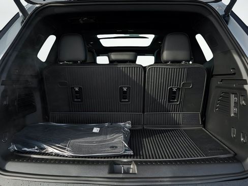 New 2026 Buick Enclave Preferred w/ Power Package AWD/4WD image 8