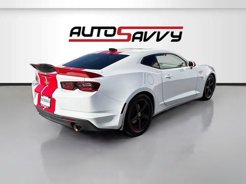 Used 2022 Chevrolet Camaro LT RWD image 7