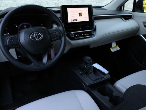 New 2026 Toyota Corolla Cross L AWD/4WD image 20