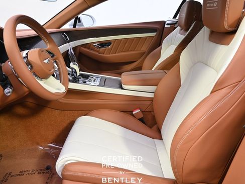 Used 2024 Bentley Continental GT image 13