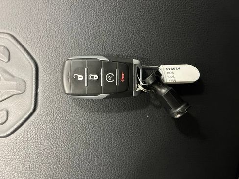 Used 2026 RAM 1500 Laramie AWD/4WD image 17