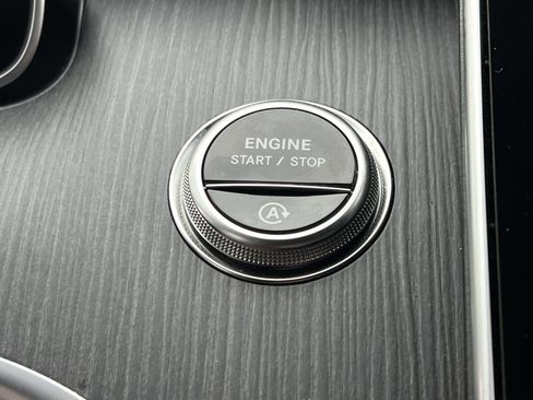 Certified 2026 Mercedes-Benz C 300 4MATIC Sedan image 38