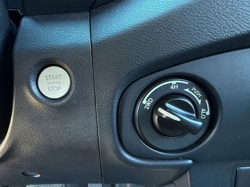 Certified 2022 Nissan Frontier SV image 15