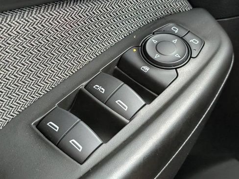 Used 2025 Chevrolet TrailBlazer LT AWD/4WD image 20