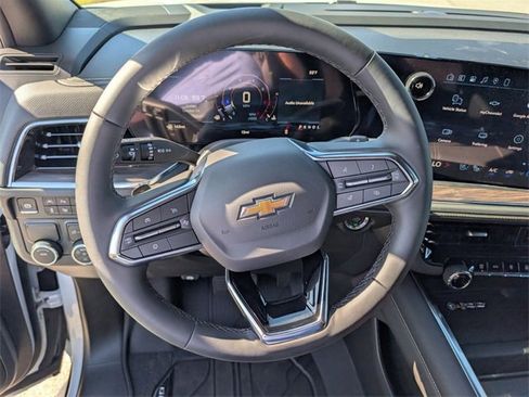 New 2026 Chevrolet Suburban Premier image 22