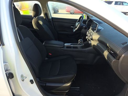 Used 2024 Nissan Sentra SV image 11