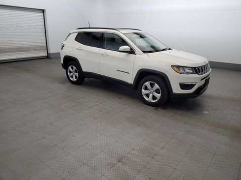 Used 2018 Jeep Compass Latitude w/ Popular Equipment Group AWD/4WD image 11