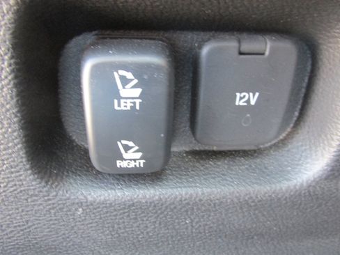 Certified 2024 Ford Edge Titanium image 23