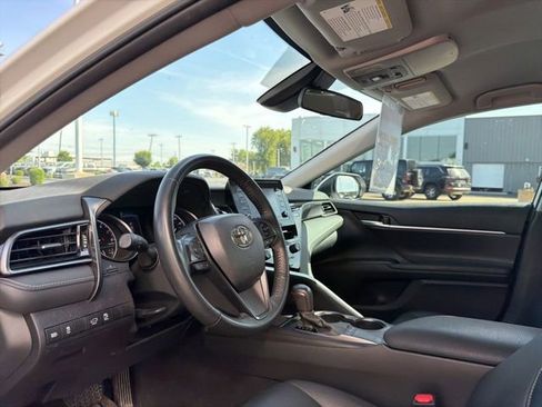 Used 2023 Toyota Camry SE FWD image 14
