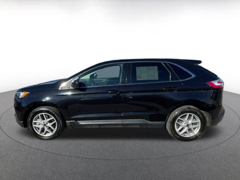 Used 2023 Ford Edge SEL image 9