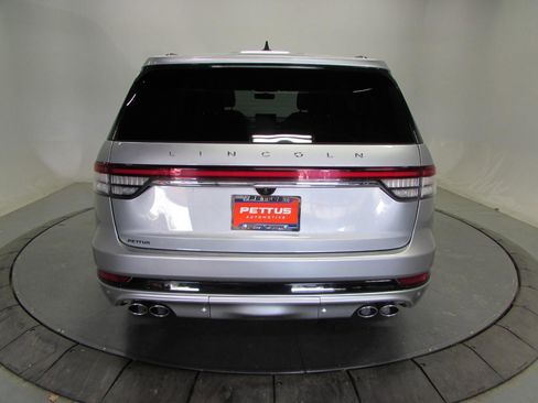 Used 2024 Lincoln Aviator Reserve w/ Jet Package AWD/4WD image 6