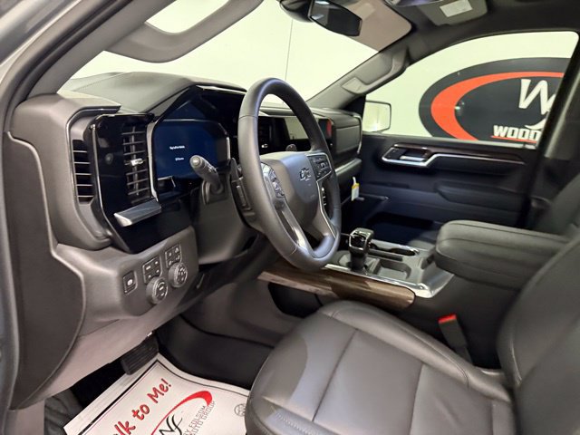 New 2026 Chevrolet Silverado 1500 RST w/ RST All Star Premium Package AWD/4WD image 15